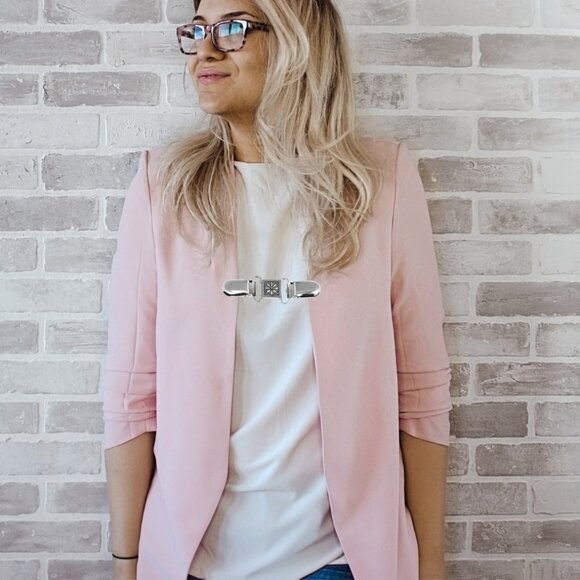 Sleek Sweater Clip NEW Jacket Dress Cinch Cardigan Trendy Scarf Blouse Modest - Picture 4 of 4